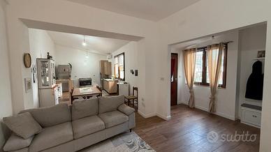 Trilocale con Giardino e Terrazza a Domusnovas