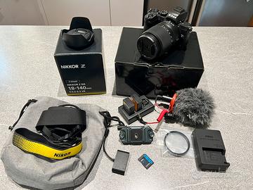 Nikon Z 50 + Nikkor Z 18-140 + Accessori