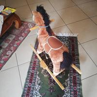 cavallo a dondolo bambini 