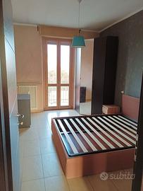 2 lettini+matrim+divano+2armadi+mob bagno+entratin