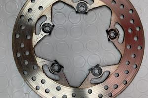 DISCO POSTERIORE DUCATI 749 2003 2004