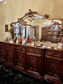 Credenza classica con grande specchietto