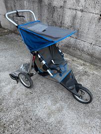 Passeggino tre ruote