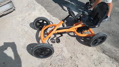 quadriciclo a pedali x bambini da 3 ad 8 anni