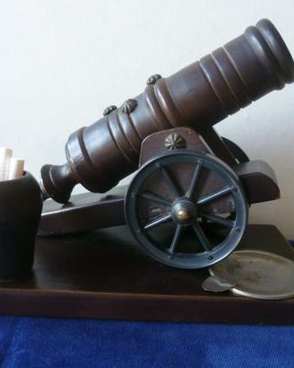 Cannone in legno decorativo anni 60