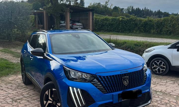 Peugeot 2008 1.2 Benzina 100CV – 2023 – 51.000 km