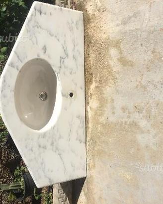 Lavabo con base marmo