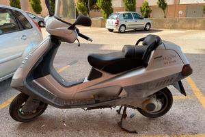 Piaggio Hexagon 125 4T