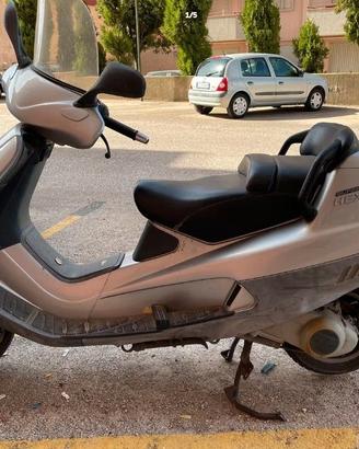 Piaggio Hexagon 125 4T