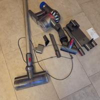 Aspirapolvere dyson v8
