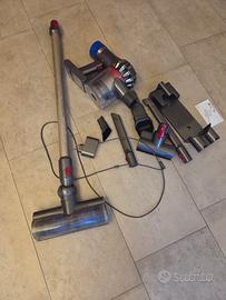 Aspirapolvere dyson v8