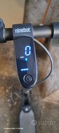 monopattino elettrico ninebot