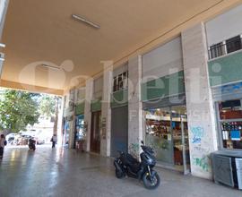 Pressi Tribunale centralissimo Ufficio 2 vani