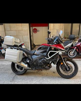 Honda vfr crosstourer 1200 dct travel pack
