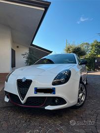 Alfa Romeo Giulietta Sport Carbon Edition 120CV
