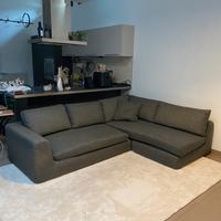 Divano angolare grigio