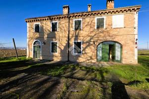 CASA DI CORTE A MARCARIA