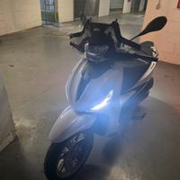 PIAGGIO BEVERLY 310 BIANCO NUOVO GARANZIA 