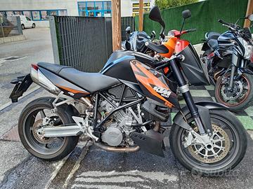 KTM 990 Super Duke (2005-07)