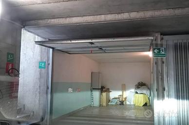 BOX AUTO A LIMBIATE.