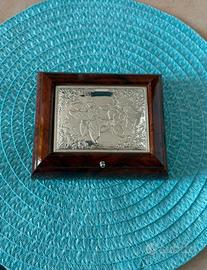 Scatola vintage in legno e argento