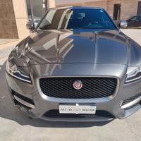 Jaguar XF 3.0 D V6 300 CV aut. R-Sport