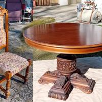 Tavolo e sedie vintage in legno