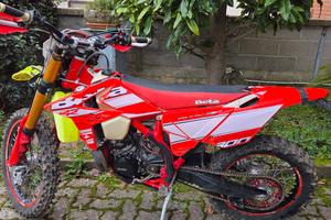 Beta rr 300 anno 2016 omologata motard 