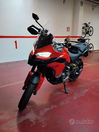 Ducati Multistrada V2 2025