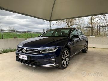 VOLKSWAGEN Passat 1.4 DSG Hybrid plug-in AUTOMAT