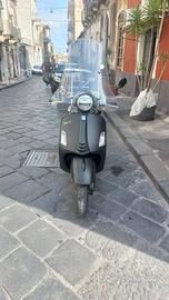 Piaggio Vespa GT