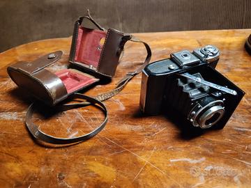 Antica macchina fotografica novar anastigmat