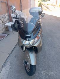 scooter Suzuki Burgman 400 