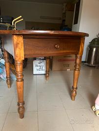 Tavolo antico rotondo