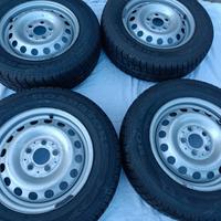 CERCHI IN FERRO CON GOMME MERCEDES VITO
