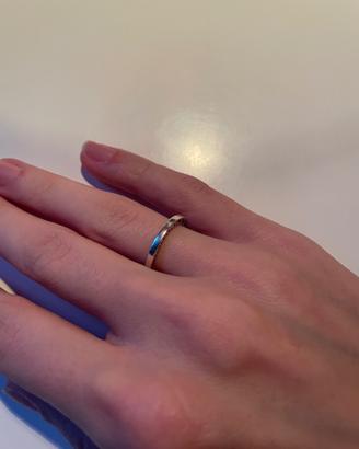 Anello Pandora liscio con cuori