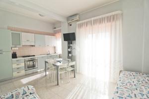 2 LOCALI A CAMPOMARINO