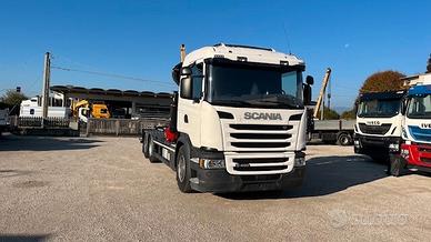 Scania G 490 Euro 6 con gru + gancio scarrabile