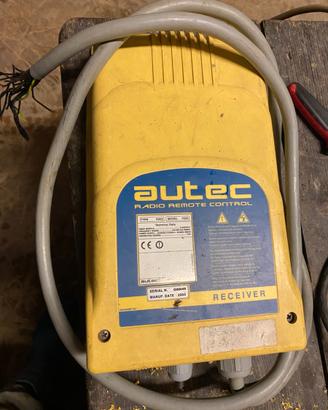 Radiocomando autec R202 152C da riparare