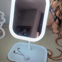 specchio trucco luminoso 