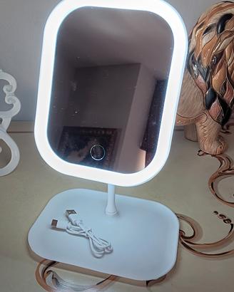 specchio trucco luminoso 