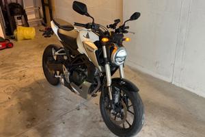 Moto Honda CB 125 R del 2019