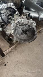 CAMBIO YPSILON 1.0 BENZINA HYBRID 6 MARCE - 463473