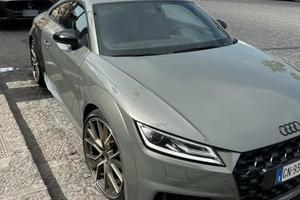 Audi tt 2000 197 cv