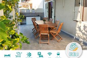 Oroblu. Villetta a 50 mt dal mare CIN IT088010C25R