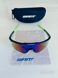 Occhiali Sportivi Giant Nero/Verde (Nuovi)