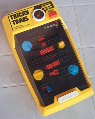 Tricky Traps by Tomy