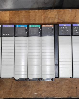 PLC ALLEN BRADLEY LOGIX 5000