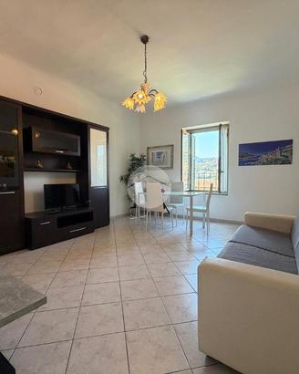 4 LOCALI A LA SPEZIA