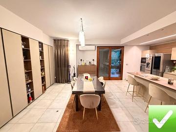 Villa A Schiera Con Giardino e Terrazzo Sbarre